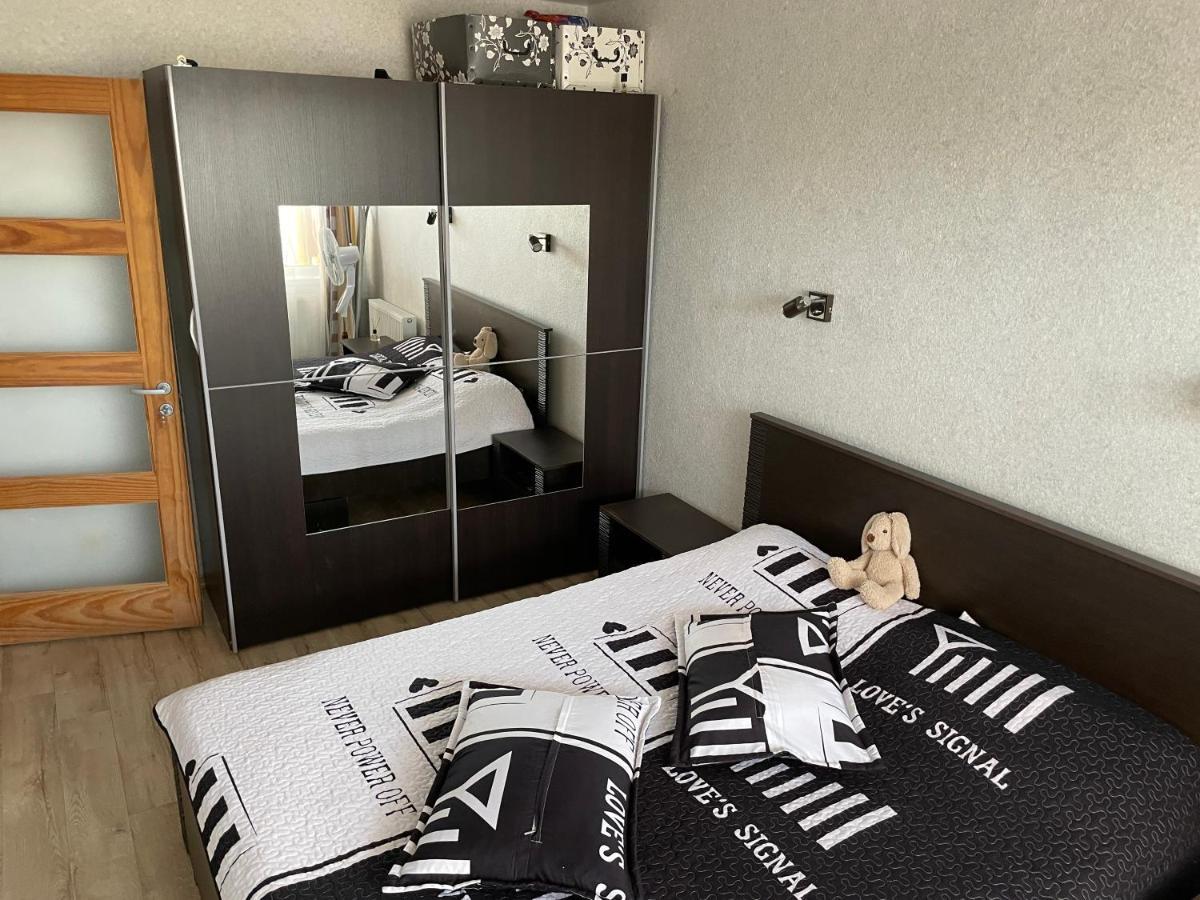 Happy Guest Apartament Apartment Jurmala Bagian luar foto