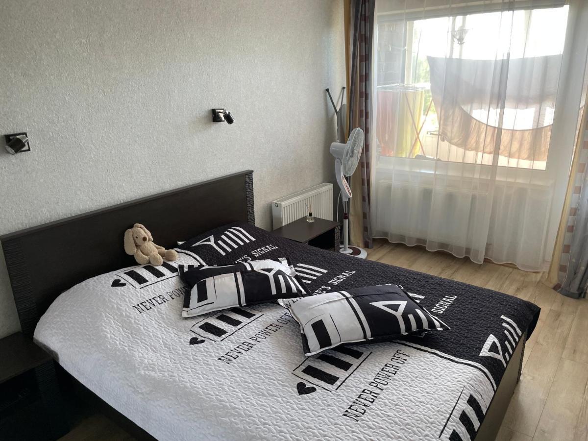 Happy Guest Apartament Apartment Jurmala Bagian luar foto